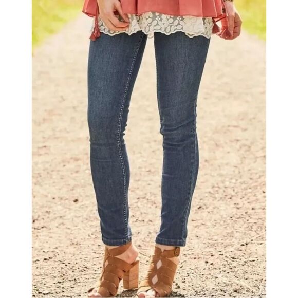 MATILDA JANE MEDIUM WASH SKINNY LEG JEANS PLUS SIZE 22 (3X) NEW - Picture 1 of 6